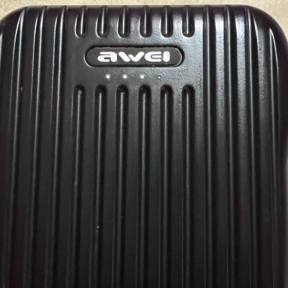 Awei External Power Bank - Picture 4 of 6